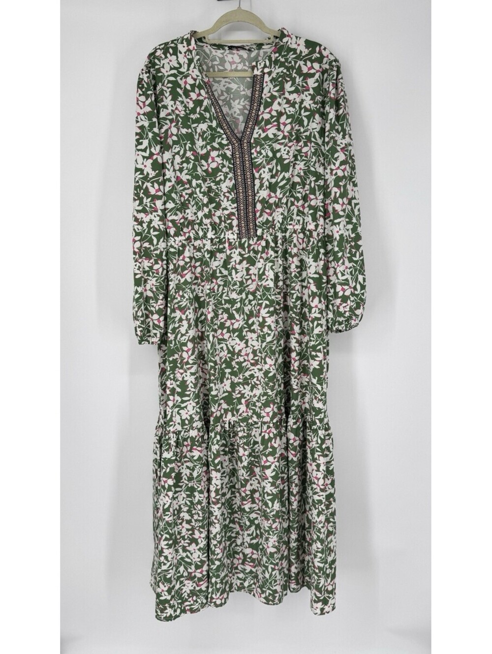 Rusttydustty Dress Boho V Neck Maxi Tiered Green Floral Women’s Size 4XL